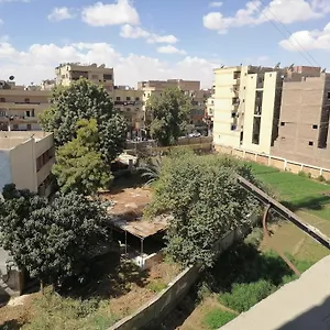 بيت شباب هوستل فونتانا, الأقصر